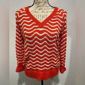 Gap Chevron Striped V-Neck Sweater. Orange/Red and white. Size medium